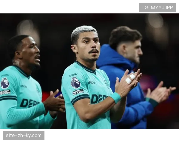 狼队十七轮仅取九分深陷降级区 能否避免刷新历史最差纪录成焦点 狼队十七轮仅取九分深陷降级区 能否避免刷新历史最差纪录成焦点