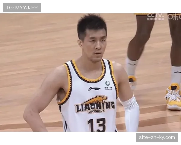 陈盈骏单节11分扛起北京进攻 后场核心价值在伤病潮中凸显 陈盈骏单节11分扛起北京进攻 后场核心价值在伤病潮中凸显