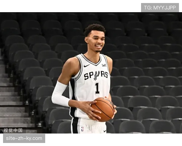 马刺文班亚马效应重燃关注,重建期商业价值回升至43亿美元 马刺文班亚马效应重燃关注,重建期商业价值回升至43亿美元